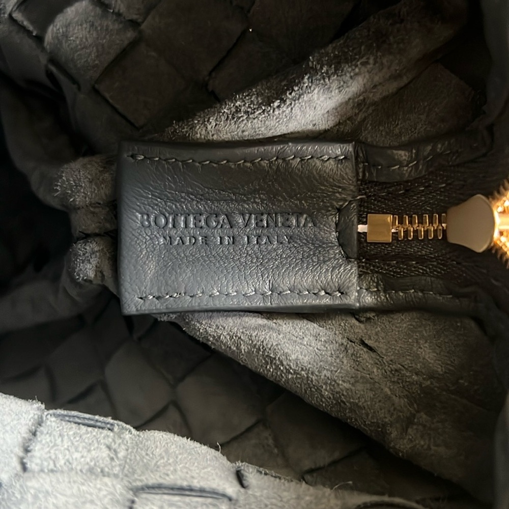 Bottega Veneta loop bag - Picture 8 of 9